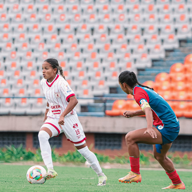 Galería: Acciones destacadas América femenino frente al DIM.
